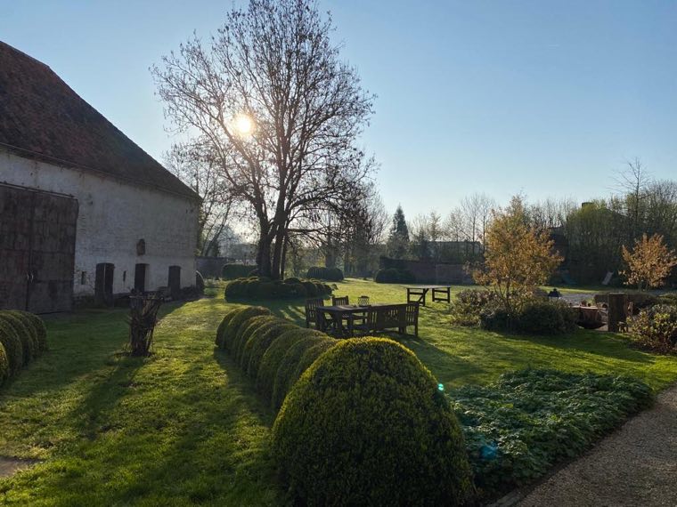 De velden rond de hoeve